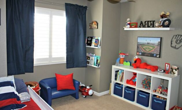 How to decorate boy bedroom