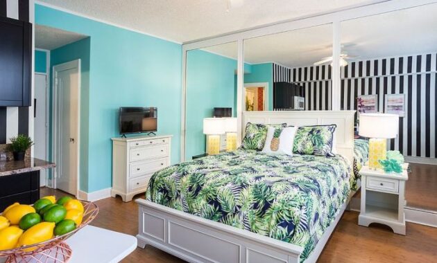 How to decorate bedroom tropical