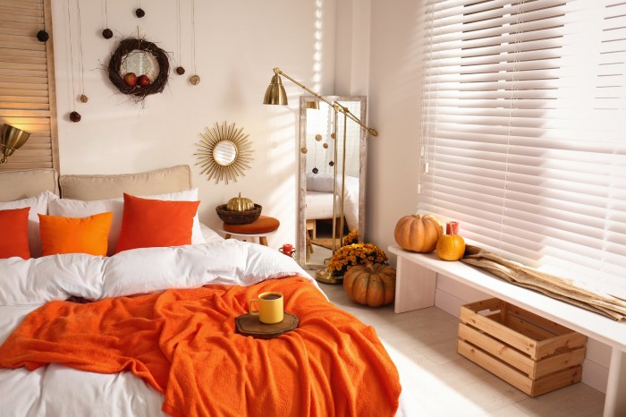 How to decorate a bedroom with orange walls