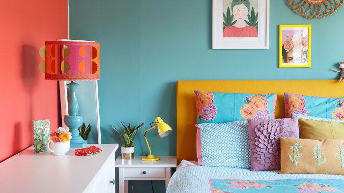 How to decorate a tween girls bedroom