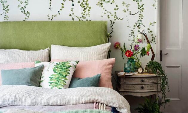 How to decorate bedroom with plants