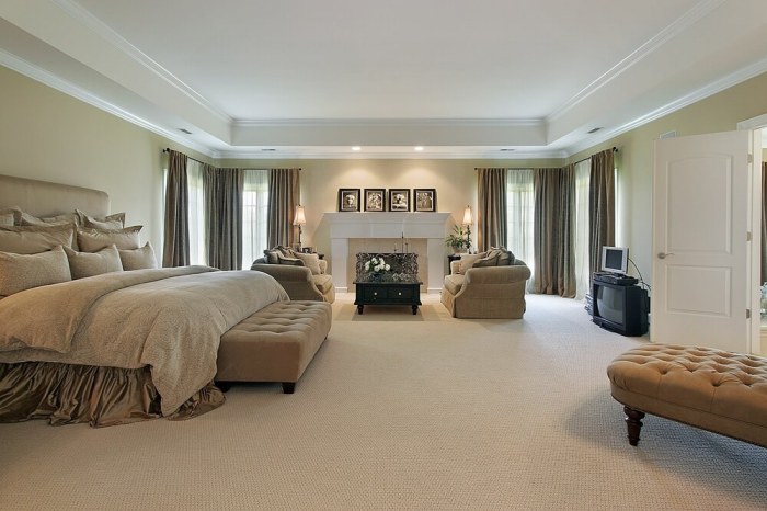 How to decorate a long master bedroom