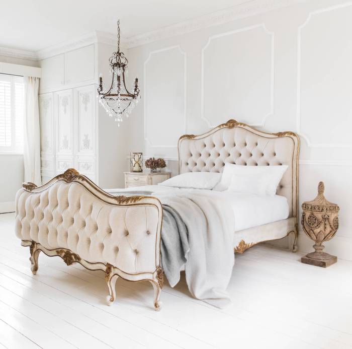 How to decorate a parisian bedroom