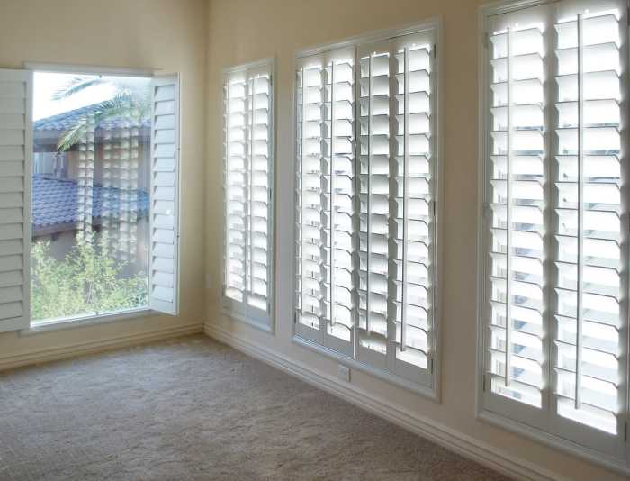 What decorating style are plantation shutters