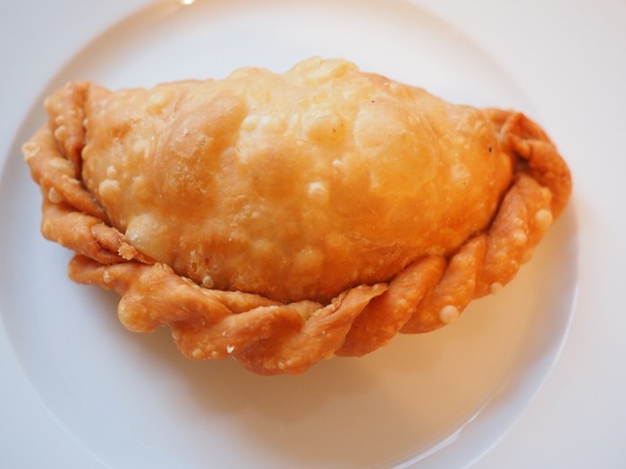 How to cook empanada filipino style